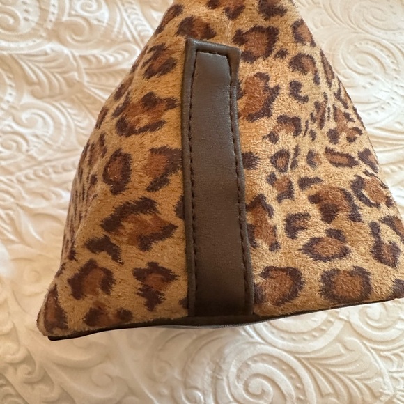 NWT Neimans Marcus Leopard Shoulder Bag - Picture 8 of 11